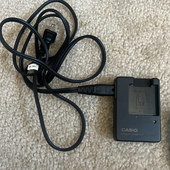 Casio Camera - Picture 5 of 5